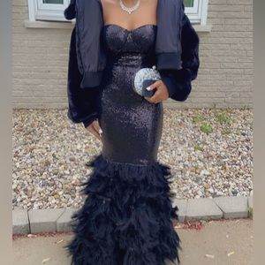 Black dress size small -NOVA LUXE